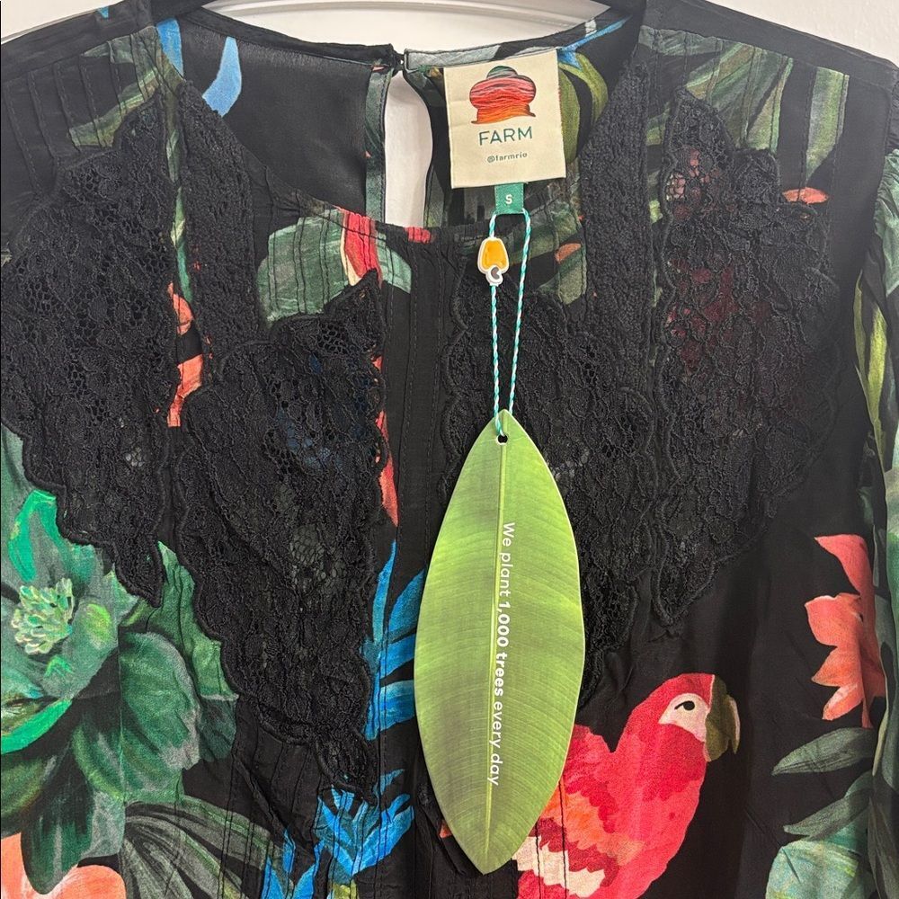 Midnight Macaw Fiesta Black Blouse. Size S - Picture 8 of 13